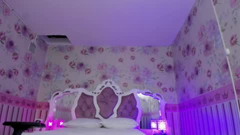 Snapshot of latin_ashley_ chatting on 02.13.25 Valeria online show from 02.13.25