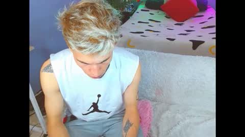 latin_boysxxx_ online show from 11.10.25