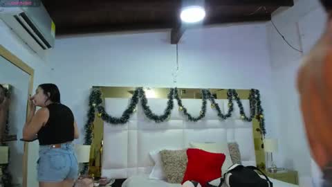 Johana y Santiago online show from 11.18.25