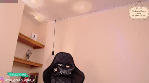 Snapshot of latin_green_eyes_ chatting on 02.24.25 latin_green_eyes_ online show from 02.24.25