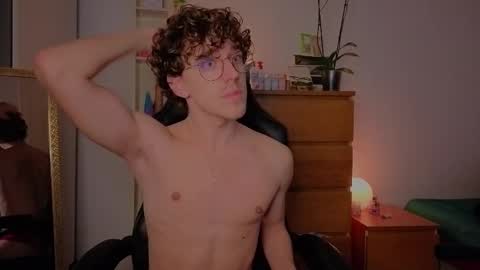  Free OF online show from 12.21.25