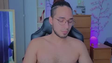 Snapshot of latin_luxury_i chatting on 01.19.26 Free OF online show from 01.19.26