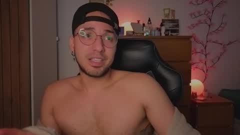 Snapshot of latin_luxury_i chatting on 02.07.26 Free OF online show from 02.07.26