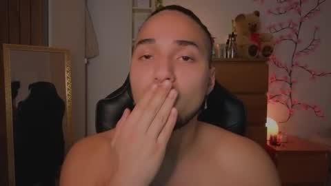 Snapshot of latin_luxury_i chatting on 03.03.26 Free OF online show from 03.03.26