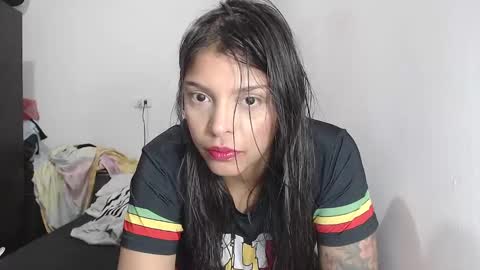 Snapshot of latin_meg chatting on 12.10.24 M E G A N online show from 12.10.24