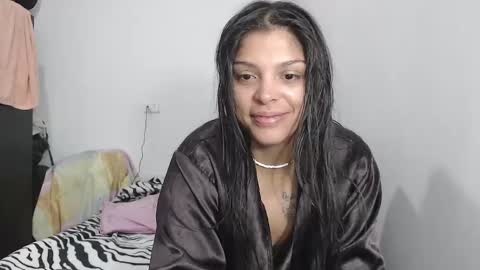 Snapshot of latin_meg chatting on 12.25.24 M E G A N online show from 12.25.24