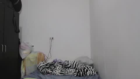 Snapshot of latin_meg chatting on 01.07.25 M E G A N online show from 01.07.25