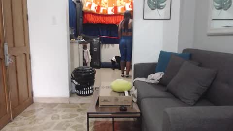 Snapshot of latin_meg chatting on 12.03.25 M E G A N online show from 12.03.25