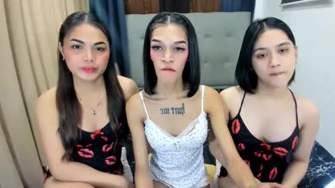 Snapshot of latina_goddes4uxxx chatting on 02.22.26 ask me online show from 02.22.26