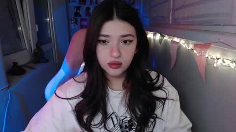 miiiiiiaaaa online show from 02.22.25