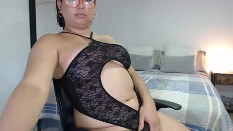 FLOR SALVAJE online show from 11.30.25