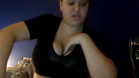 Snapshot of latinagoddess_isa chatting on 09.23.25 latinagoddess_isa online show from 09.23.25