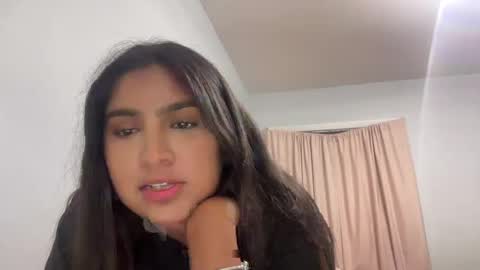 latinamamii1121 online show from 09.22.25