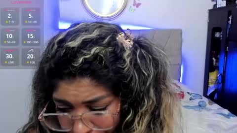latinamav22 online show from 05.27.26