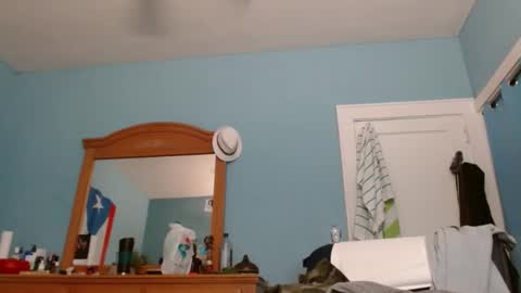 Snapshot of latinfyre chatting on 09.09.25 Chris online show from 09.09.25