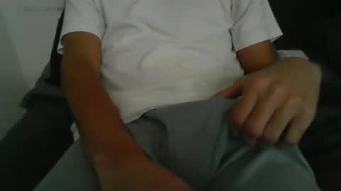 latinman7945 online show from 12.15.25