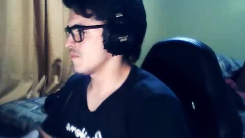 Snapshot of latinn_babe chatting on 10.06.25 latinn_babe online show from 10.06.25