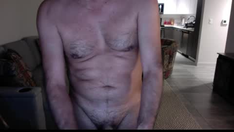 QS - INDEPENDENT MODEL online show from 03.01.25