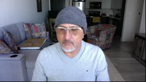 QS - INDEPENDENT MODEL online show from 03.08.25