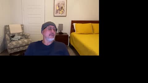 QS - INDEPENDENT MODEL online show from 11.14.25