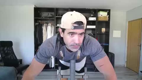 Snapshot of latino23bom chatting on 03.28.26 sam online show from 03.28.26