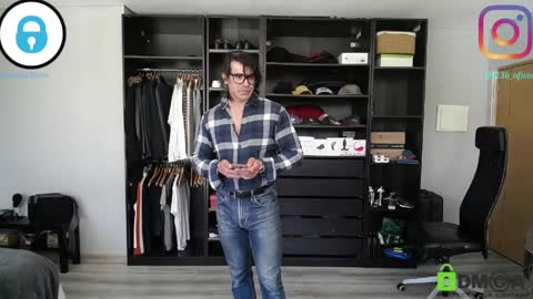 Snapshot of latino23bom chatting on 04.05.26 sam online show from 04.05.26