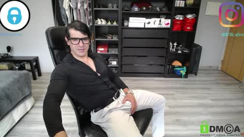 Snapshot of latino23bom chatting on 04.08.26 sam online show from 04.08.26