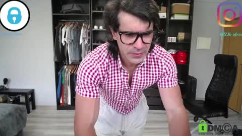 Snapshot of latino23bom chatting on 04.10.26 sam online show from 04.10.26