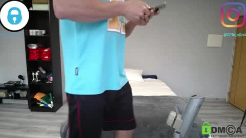 Snapshot of latino23bom chatting on 04.15.26 sam online show from 04.15.26