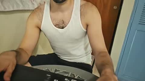 latino_369 online show from 10.13.25