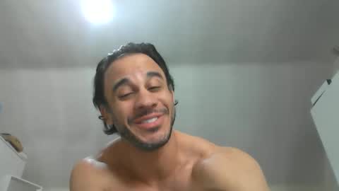Snapshot of latino_rodri chatting on 05.15.26 latino_rodri online show from 05.15.26