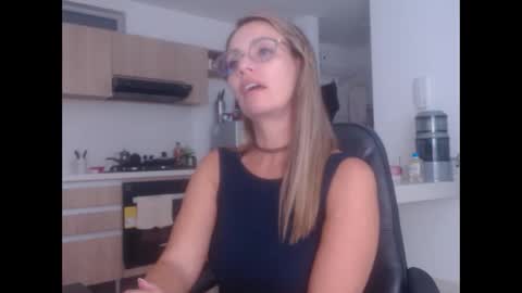 latinpaprika online show from 10.23.25