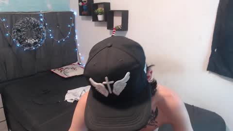 Snapshot of latins_boys_20 chatting on 12.09.24 NICK online show from 12.09.24