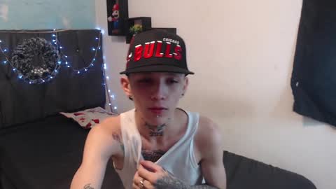 Snapshot of latins_boys_20 chatting on 12.29.24 NICK online show from 12.29.24