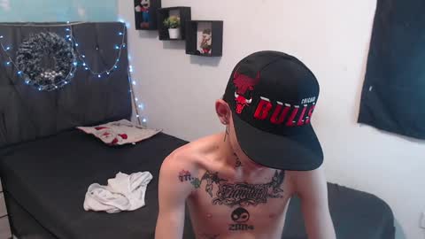 Snapshot of latins_boys_20 chatting on 12.29.24 NICK online show from 12.29.24