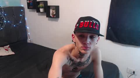 Snapshot of latins_boys_20 chatting on 12.30.24 NICK online show from 12.30.24