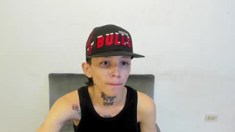 Snapshot of latins_boys_20 chatting on 01.20.25 NICK online show from 01.20.25