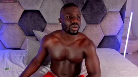 LEANDRO online show from 02.20.26