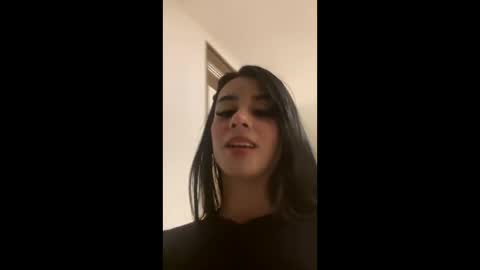 Laura Valmont online show from 03.25.26