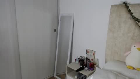 Laura online show from 02.06.26