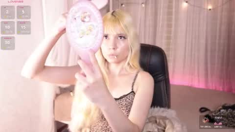 laukyubey1 online show from 01.05.26