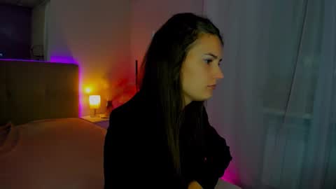 Laura online show from 09.14.25