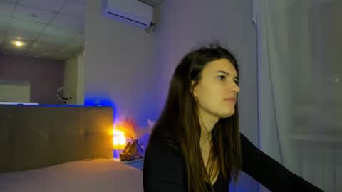 Laura online show from 11.26.25