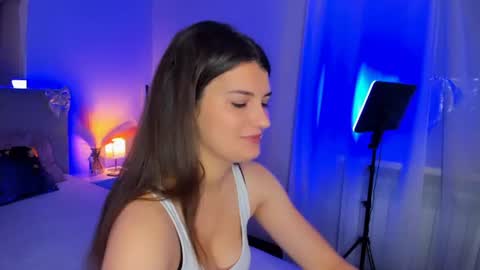 Snapshot of laura__leee chatting on 06.14.26 Laura online show from 06.14.26