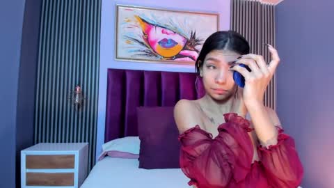 Laura online show from 12.21.24
