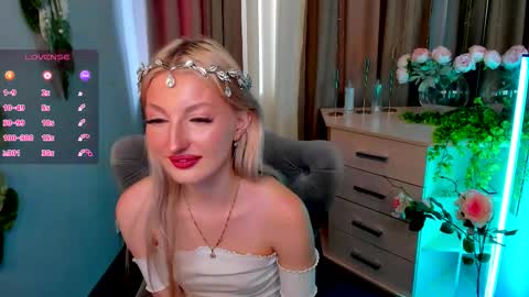Laura online show from 10.06.25