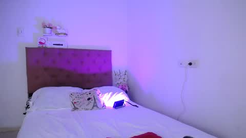 LAURA online show from 12.26.24