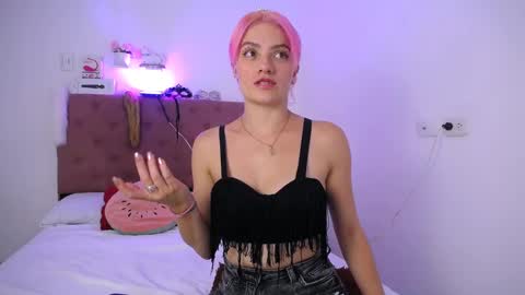 LAURA online show from 01.23.25