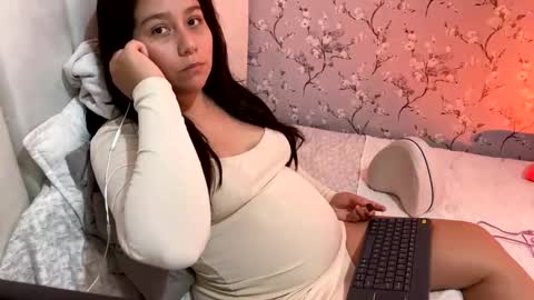 laura online show from 01.10.25