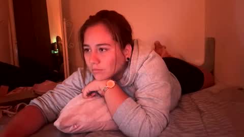 laura online show from 04.06.26